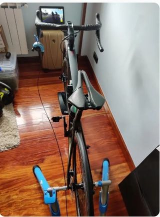 Eje pasante para rodillo