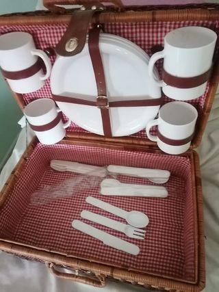Cesta picnic 4 servicios