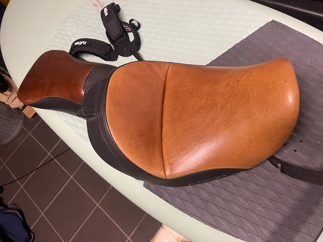 Sella Saddlemen Lariat per Harley Dyna