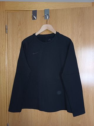 CAMISETA/SUDADERA NIKE NEGRA CHICO T.13/15 AÑOS