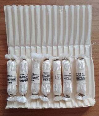 Antigüedad ampollas amoniaco solución inhalante