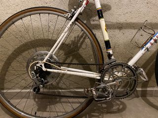 Bicicleta de carreras antigua GAC