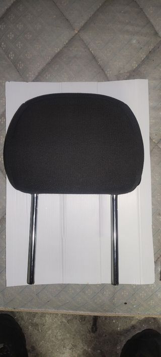 Poggiatesta Opel corsa D 2011