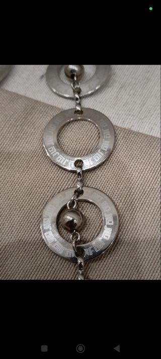 Set di collane,orecchini,e poscet.