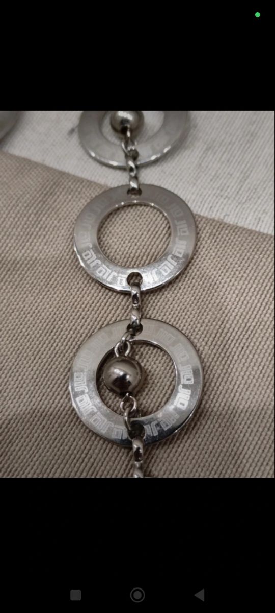 Set di collane,orecchini,e poscet.