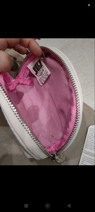 Set di collane,orecchini,e poscet.