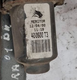 ELEVALUNAS DELANTERO DERECHO NISSAN PRIMERA 1998