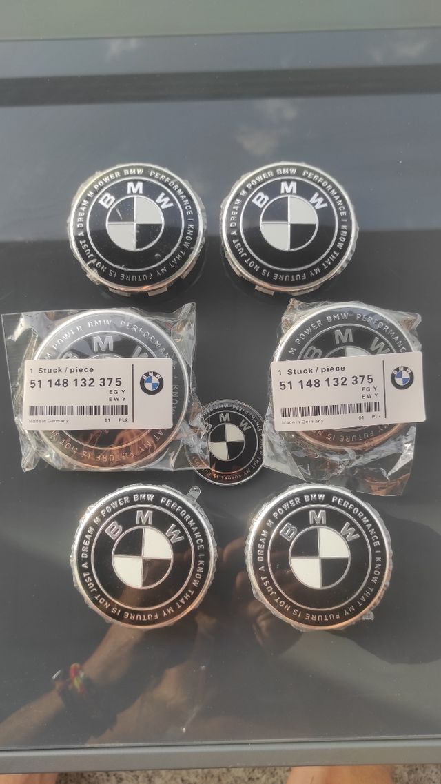 Insignias BMW 50 TH ANIVERSariO