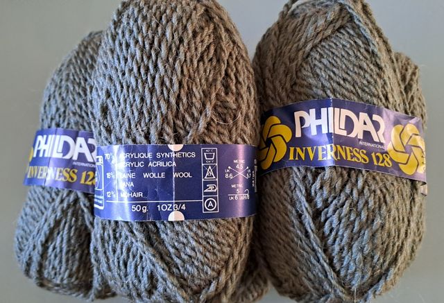 10 gomitoli di lana. Phildar