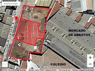 Solar en pleno centro de Torreperogil