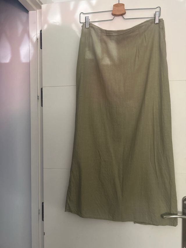 falda lino verde stradivarius