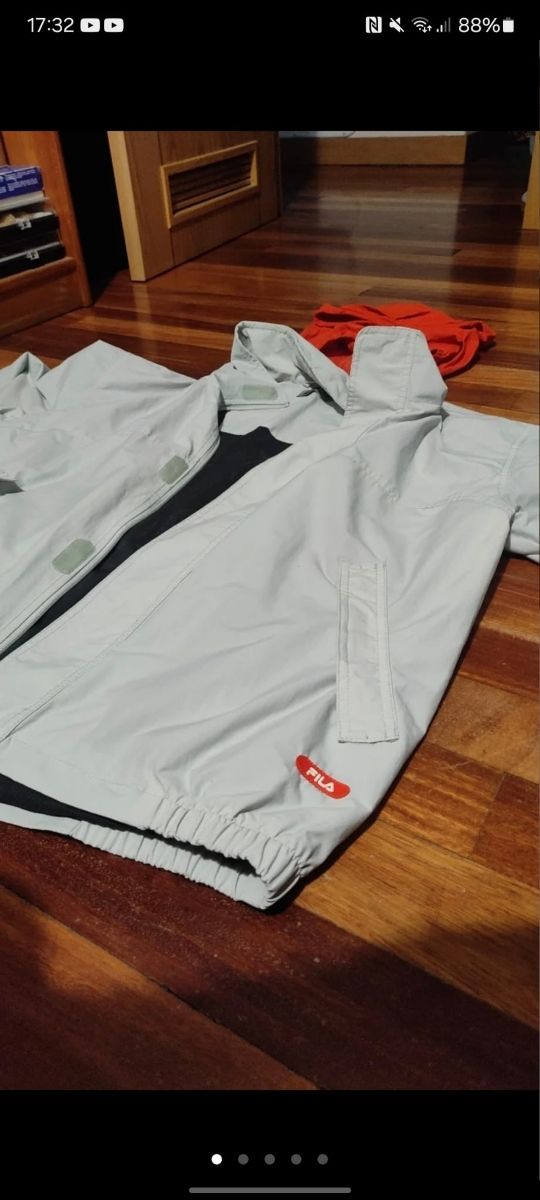 Chaqueta fila impermeable