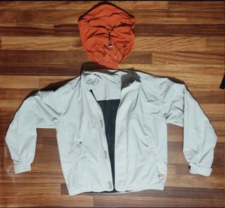 Chaqueta fila impermeable