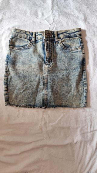 Falda vaquera Bershka 