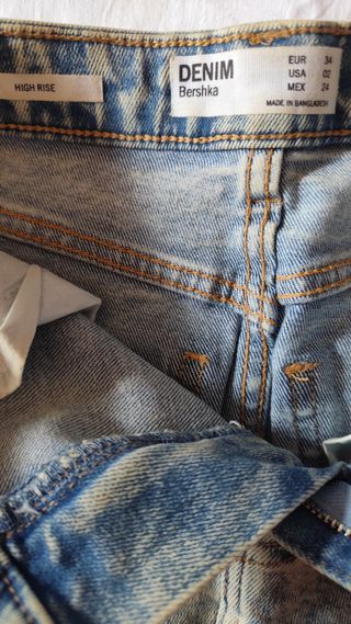 Falda vaquera Bershka 
