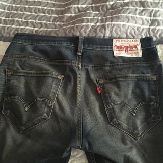 Tejano Levis.   