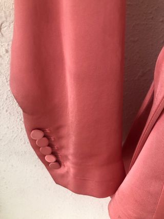 CHAQUETA RASO CON CINTURON