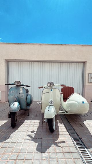 Aquiler Vespa Sidecar