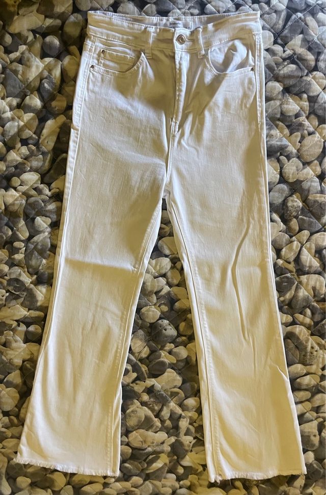 White slightly flare denim pants