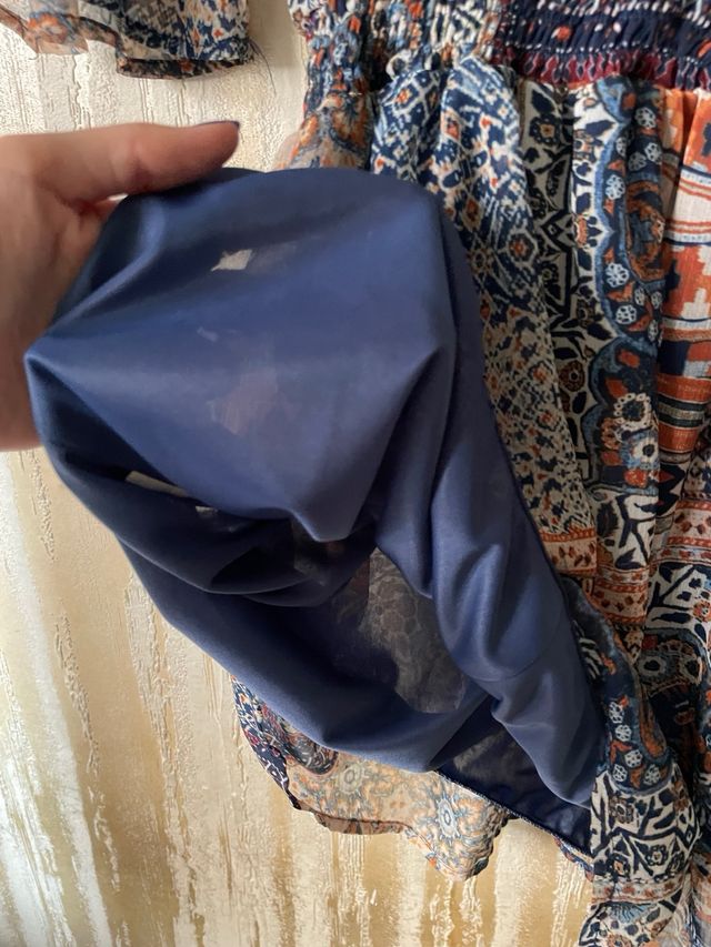 Vestido azul de formula joven