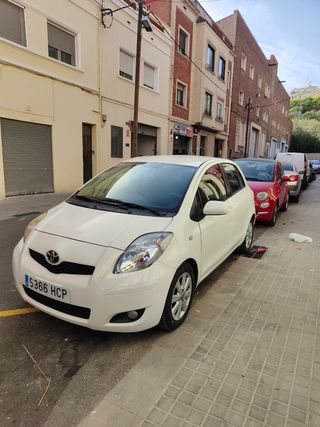 Toyota Yaris 2011