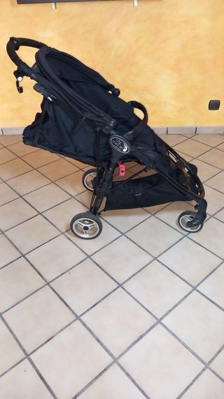 Silla city mini zip baby jogger