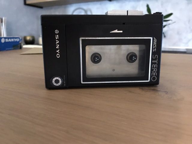 SANYO M-5550 Walkman con SCATOLA e Cuffie ORIGINA