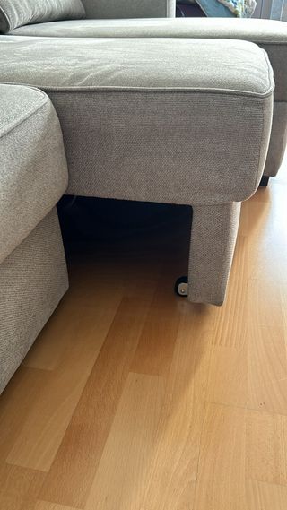 SOFÁ CON CHAISE LONGUE