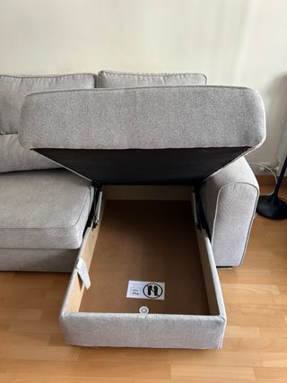 SOFÁ CON CHAISE LONGUE