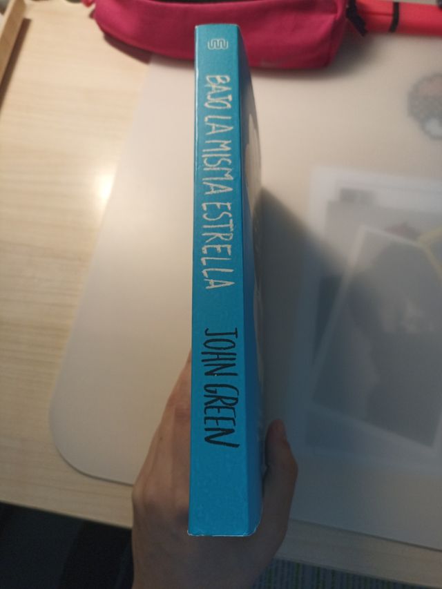 Bajo La Misma Estrella - John Green