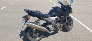 Moto kawasaki Z750S