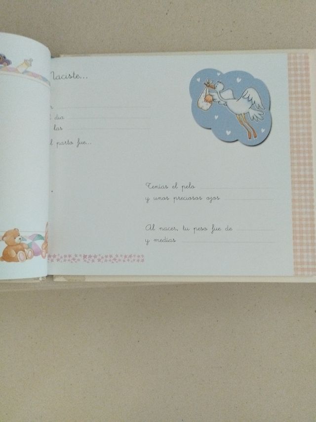 Libro del bebé recordatorio nacimiento