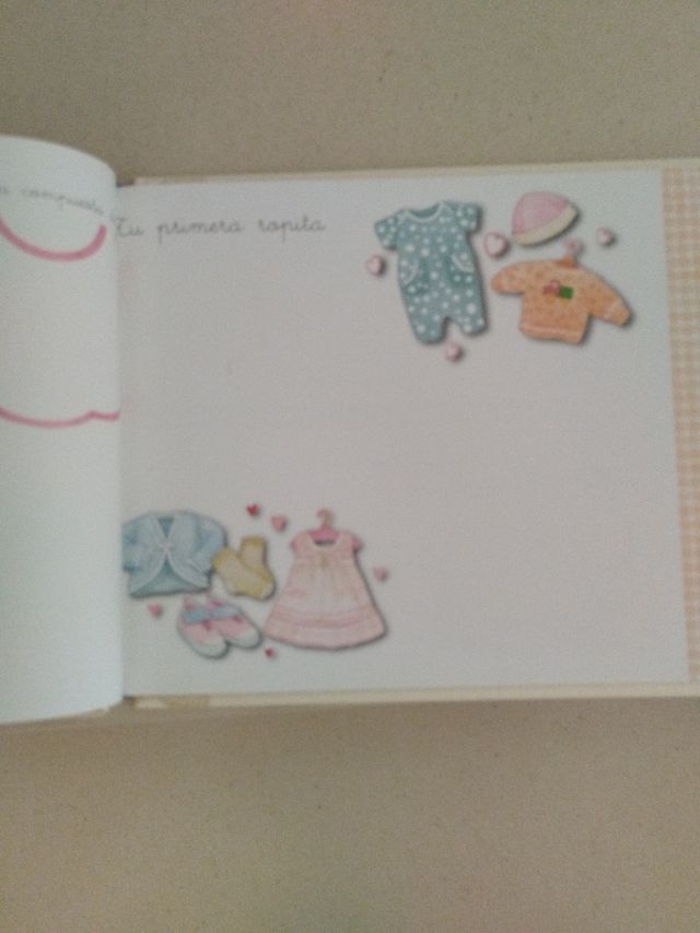 Libro del bebé recordatorio nacimiento
