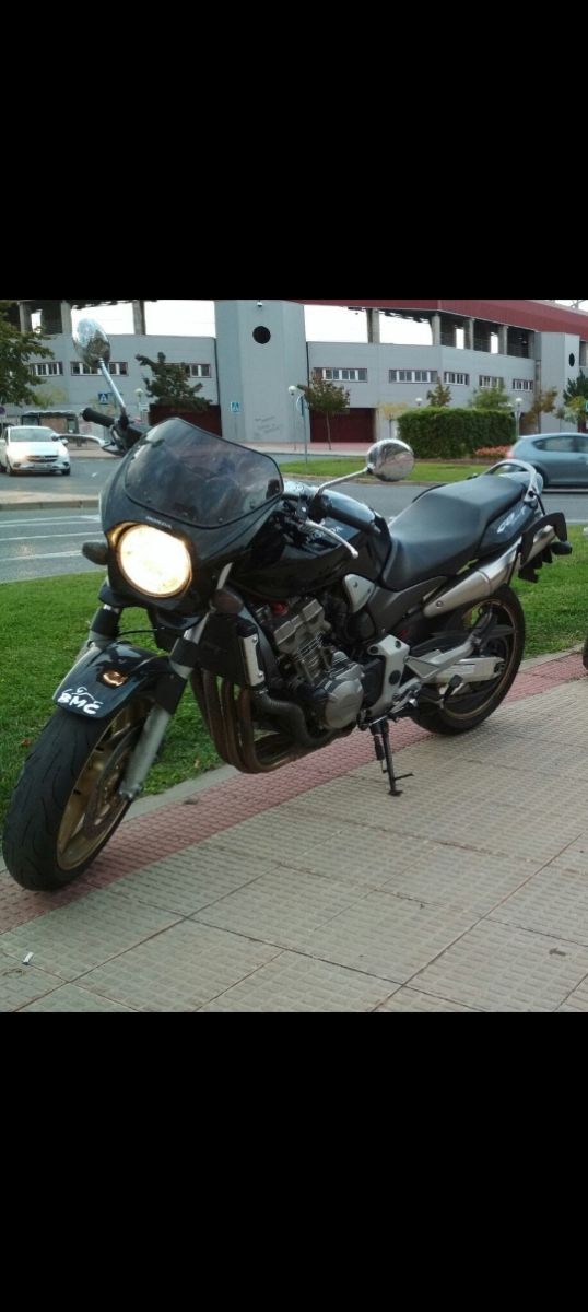Honda Hornet CB919