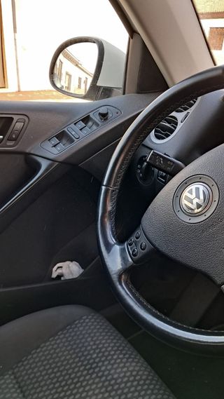 wolsvagen tiguan tiguan 2010