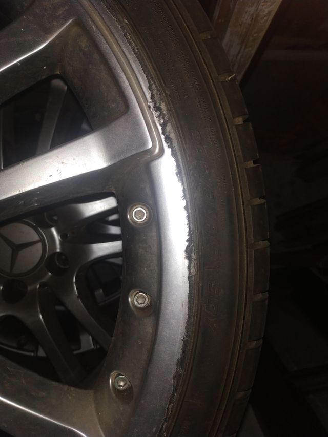 Llantas de 19 con 6 neumaticos nuevos