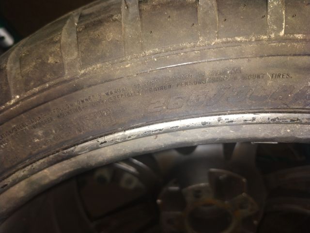 Llantas de 19 con 6 neumaticos nuevos