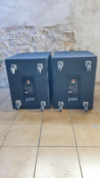 2 Subwoofer jbl 18" 3000w RMS