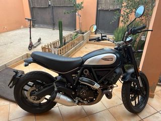 Ducati scrambler Icon