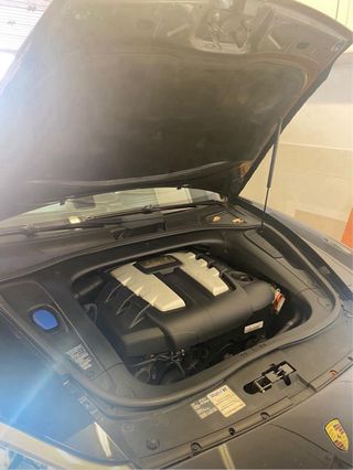 Porsche Cayenne 2010