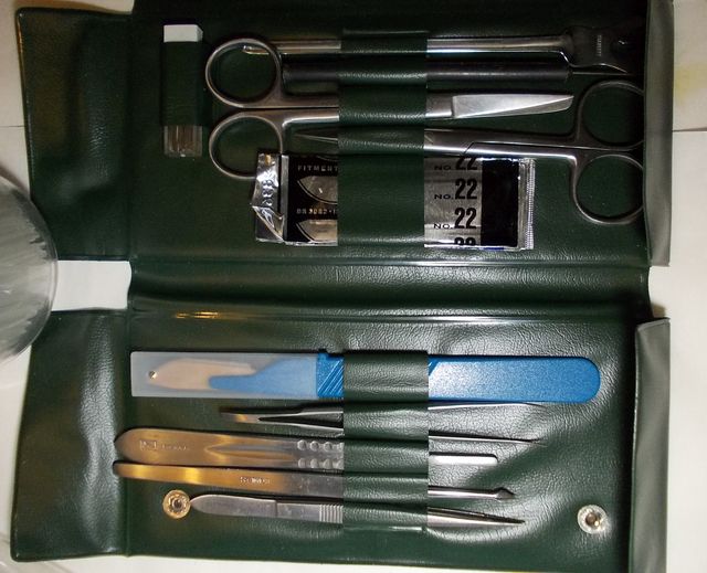 Instrumentos de disección Enosa