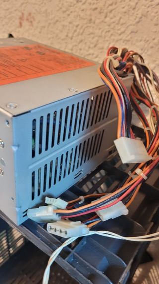 FUENTE ALIMENTACIÓN HP