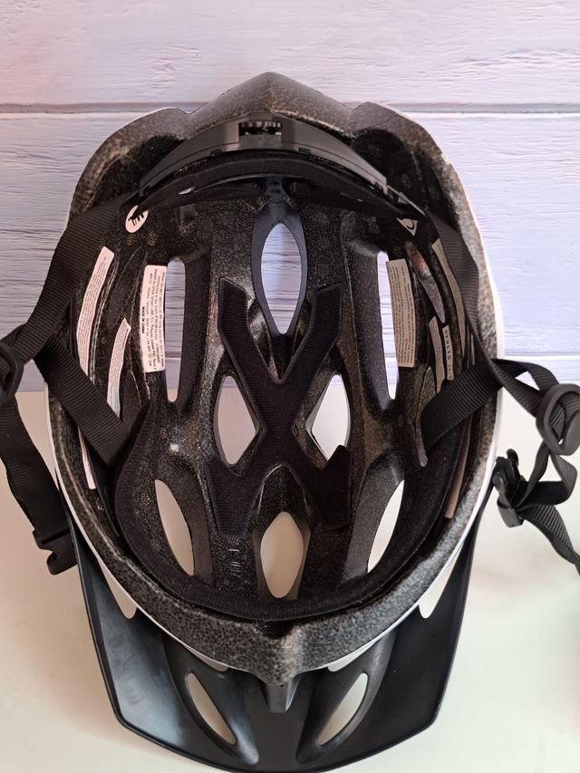 CASCO BICI UNISEX A ESTRENAR T M-L REF24-7002