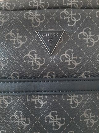 Bellissimo borsello uomo Guess