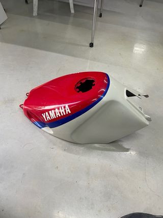 DEPOSITO YAMAHA FZR 600 silencioso
