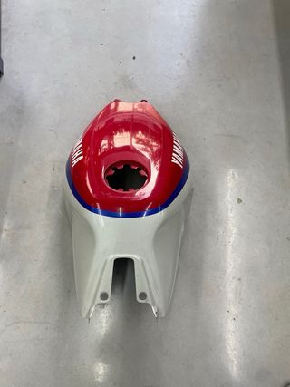 DEPOSITO YAMAHA FZR 600 silencioso