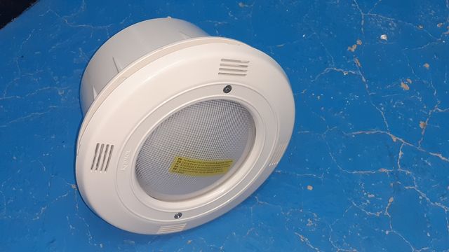 Proyector piscina led nicho 11 colores KRIPSOL