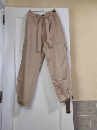 Pantalón Zara 