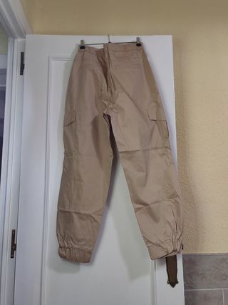 Pantalón Zara 