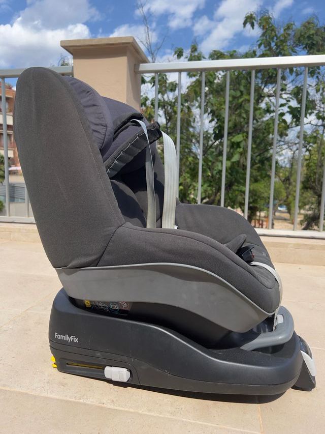 Maxi-Cosi Pearl y base Isofix FamilyFix
